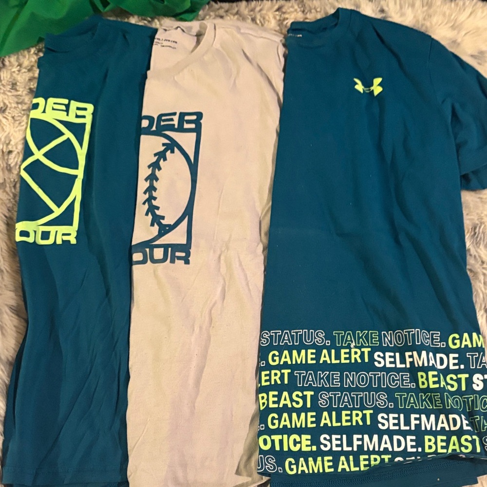Under Armour Teal and Neon Yellow Graphic Athletic Tee